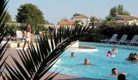 The pool of Camping Port Punay.